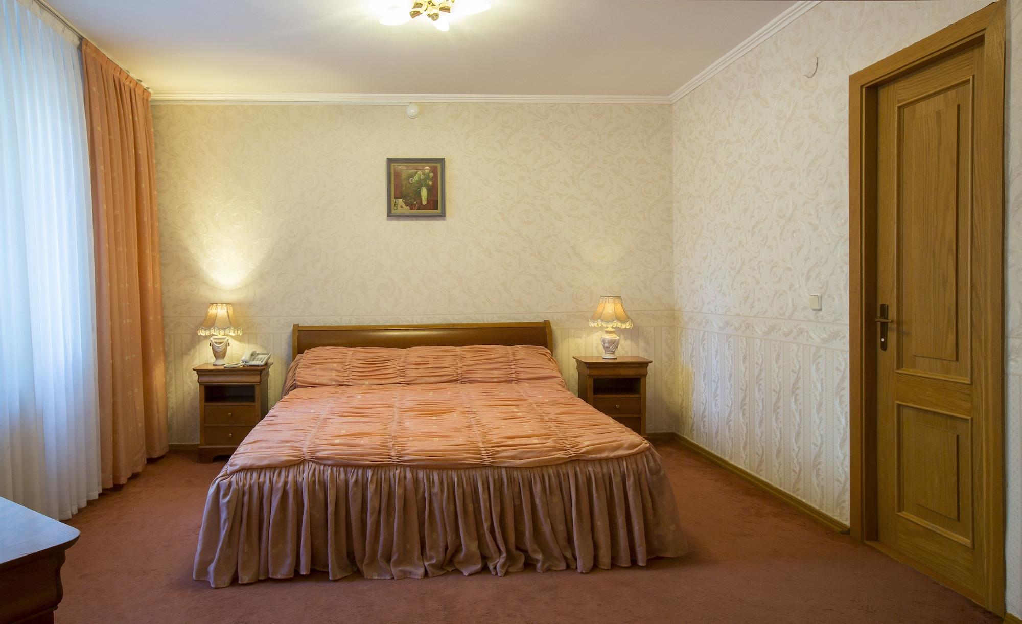 Dacia Hotel Кишинёв Экстерьер фото